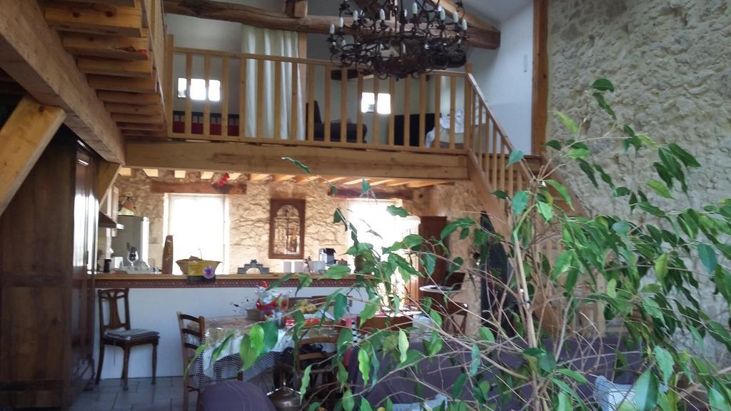 Chambres D'Hotes Domaine De La Rose Des Vents Castelnau-sur-lʼAuvignon Екстериор снимка