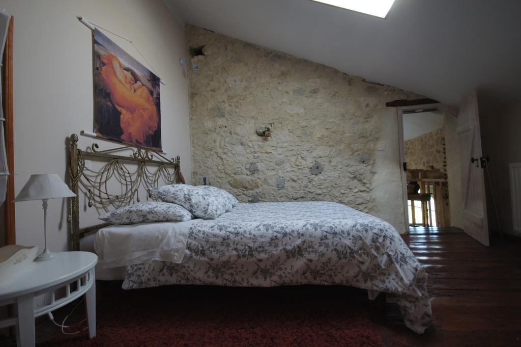 Chambres D'Hotes Domaine De La Rose Des Vents Castelnau-sur-lʼAuvignon Екстериор снимка